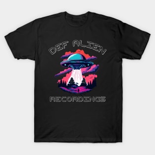 DEF ALIEN INVASION RETRO Logo 2 T-Shirt